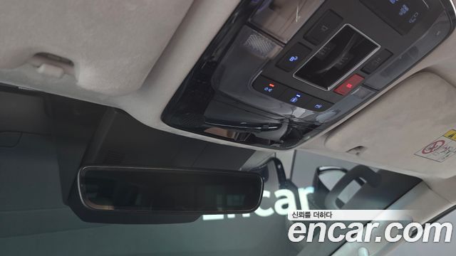 Hyundai Staria 2025 — photo 27