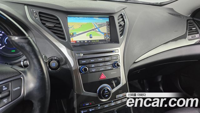 Hyundai Grandeur 2015 — photo 18