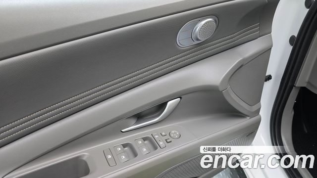 Hyundai AVANTE 2023 — photo 24