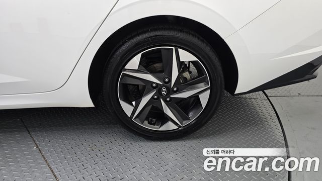Hyundai AVANTE 2023 — photo 7