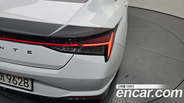 Hyundai AVANTE 2023 — photo 9