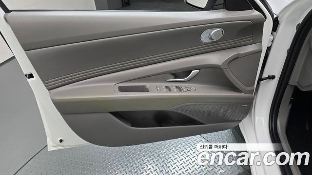 Hyundai AVANTE 2023 — photo 14