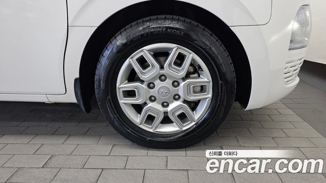 Hyundai Staria 2023 — photo 7