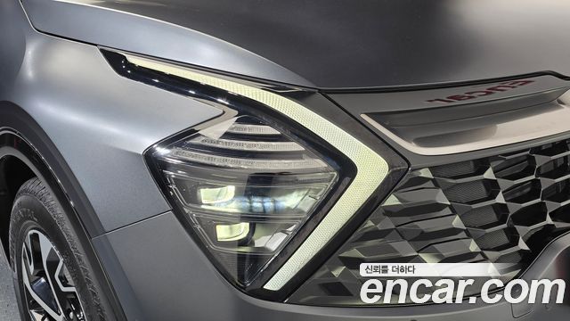 Kia Sportage 2022 — photo 8