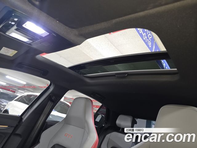 Volkswagen Golf 2025 — photo 5