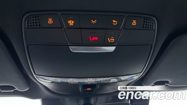 Mercedes-Benz GLC-Class 2022 — photo 11