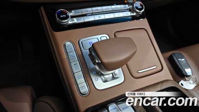 Genesis G90 2019 — photo 12