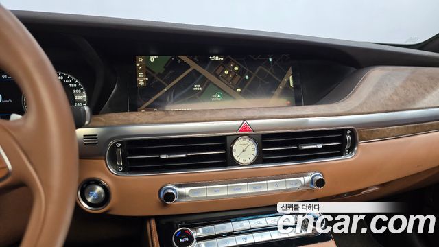 Genesis G90 2019 — photo 18