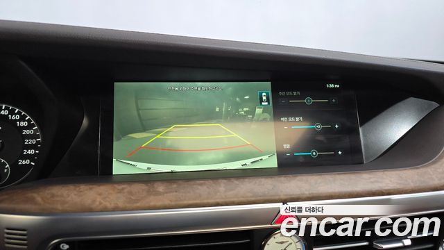 Genesis G90 2019 — photo 20