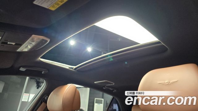 Genesis G90 2019 — photo 23