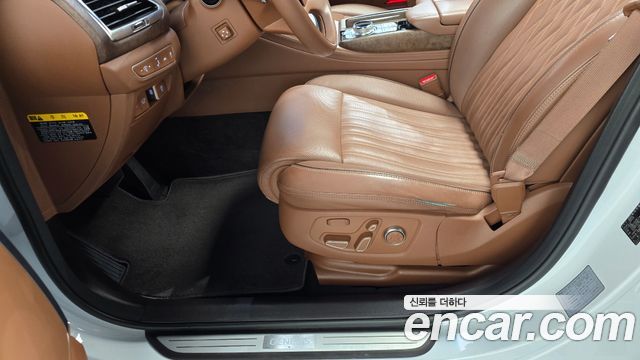 Genesis G90 2019 — photo 31