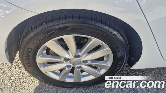 Kia K3 2013 — photo 5