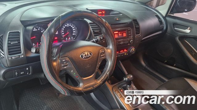 Kia K3 2013 — photo 7