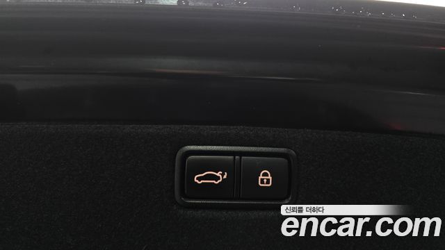 Hyundai Genesis 2015 — photo 18