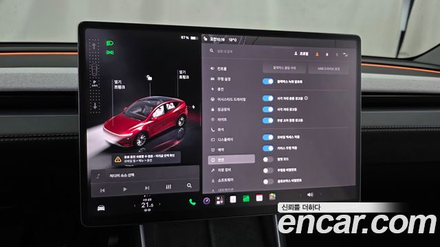 Tesla Model Y 2025 — photo 16