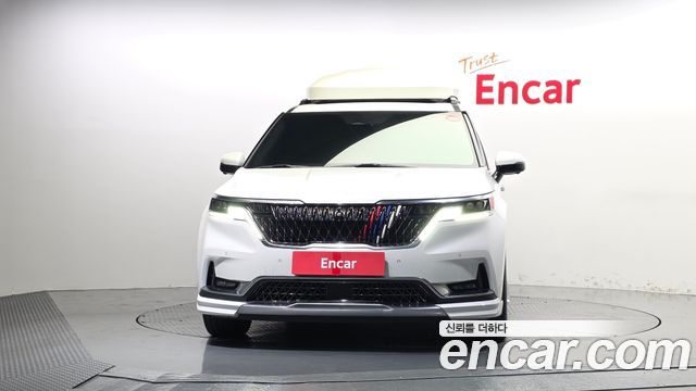 Kia Canival 2021 — photo 3
