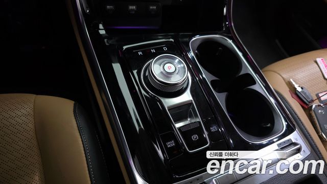 Kia Canival 2021 — photo 9