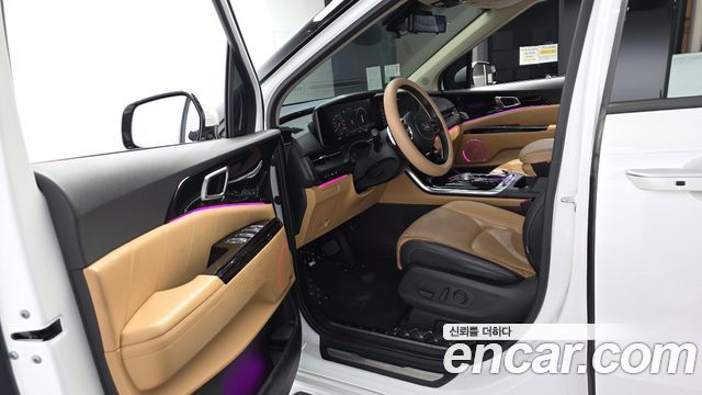 Kia Canival 2021 — photo 10