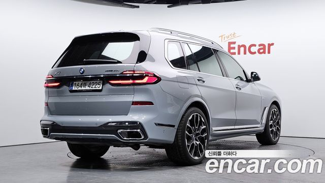 BMW X7 2024 — photo 2