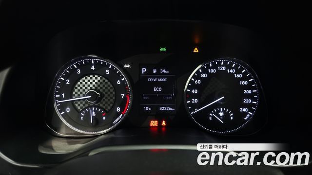 Hyundai AVANTE 2020 — photo 11