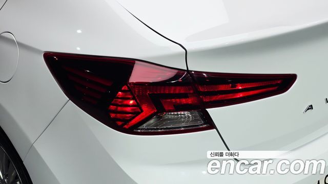 Hyundai AVANTE 2020 — photo 9