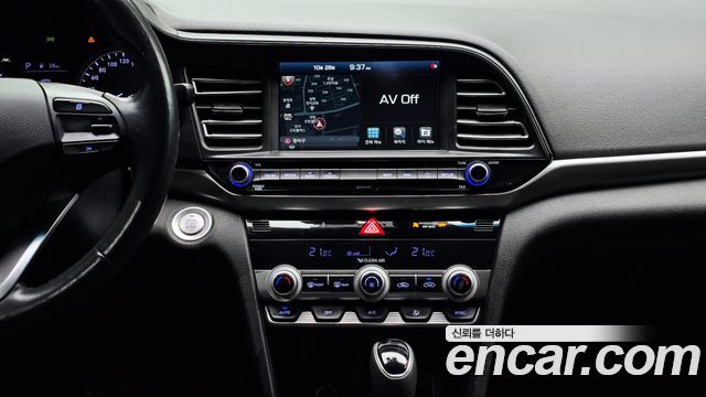 Hyundai AVANTE 2020 — photo 27