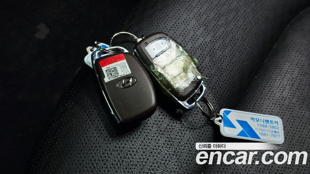 Hyundai AVANTE 2020 — photo 29