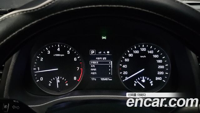 Hyundai AVANTE 2017 — photo 11
