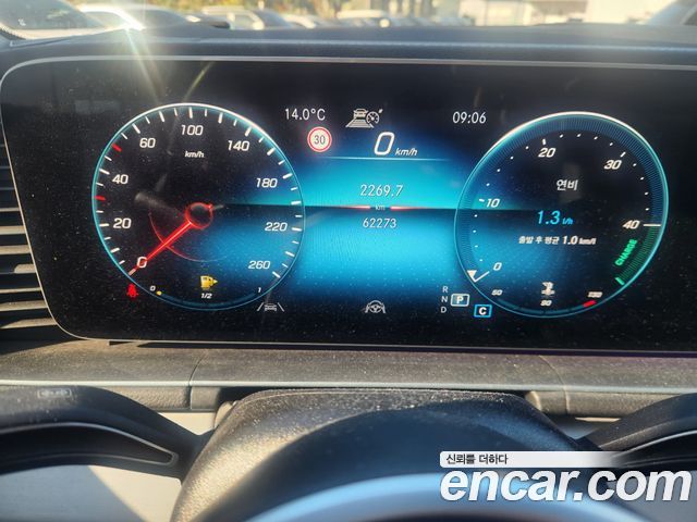 Mercedes-Benz GLE-Class 2021 — photo 8