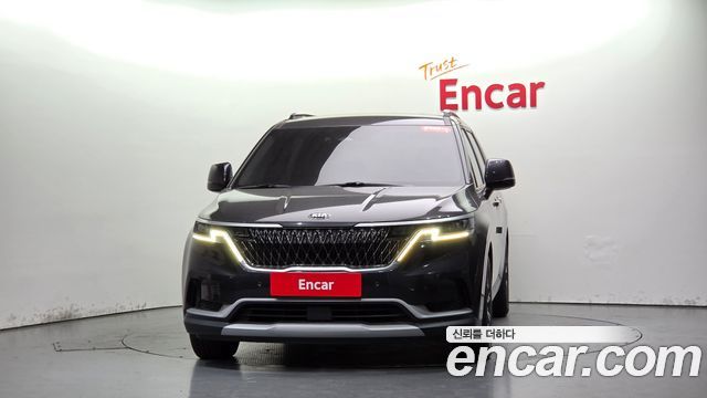 Kia Canival 2021 — photo 3