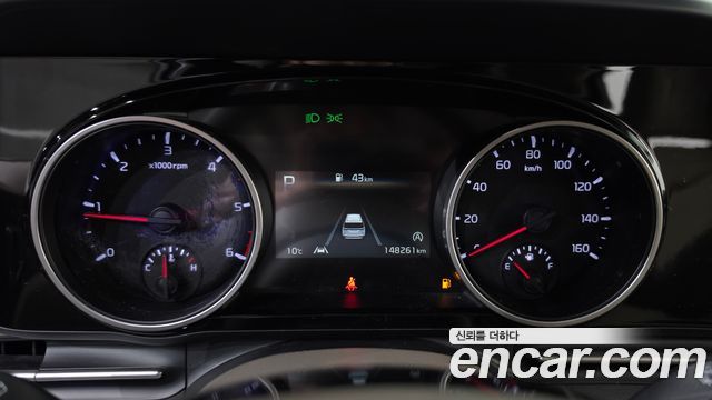 Kia Canival 2021 — photo 11