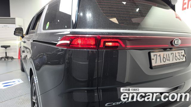 Kia Canival 2021 — photo 9