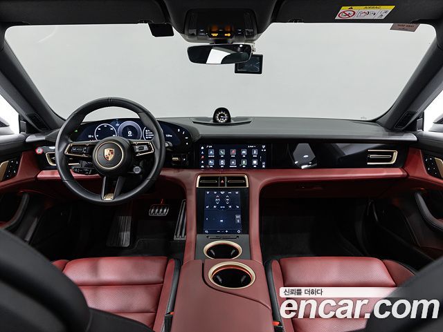 Porsche Taycan 2025 — photo 7