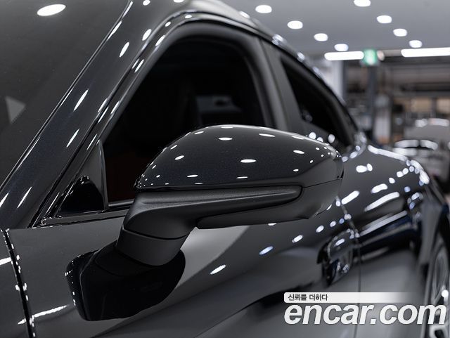 Porsche Taycan 2025 — photo 16