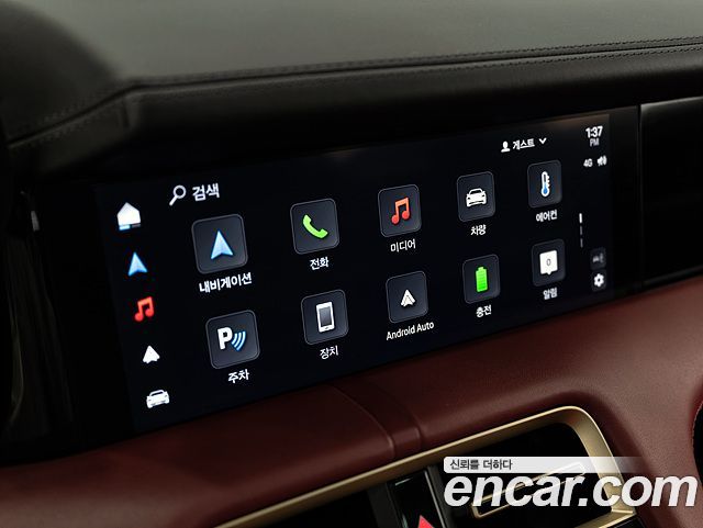Porsche Taycan 2025 — photo 19