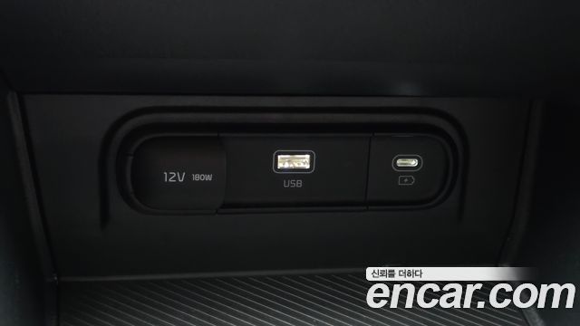 Kia Sportage 2022 — photo 19