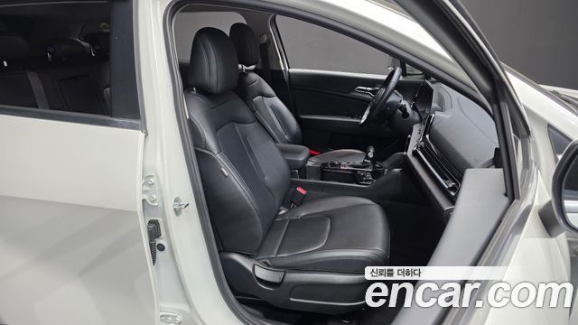 Kia Sportage 2022 — photo 16