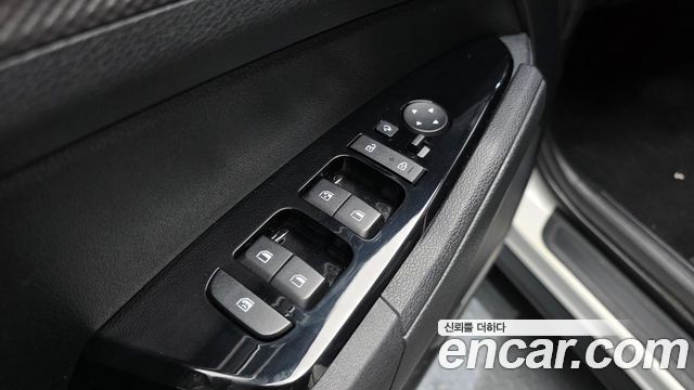 Kia Sportage 2022 — photo 35