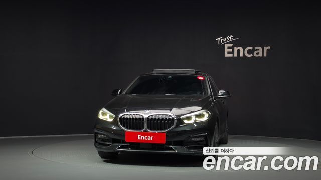 BMW 1-Series 2021 — photo 3