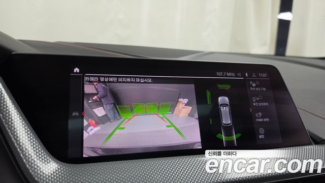 BMW 1-Series 2021 — photo 21