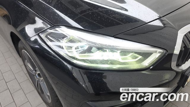 BMW 1-Series 2021 — photo 8