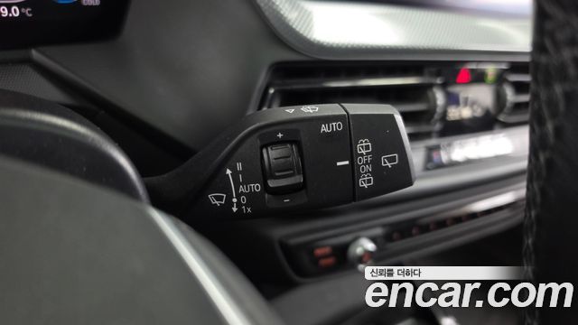BMW 1-Series 2021 — photo 30