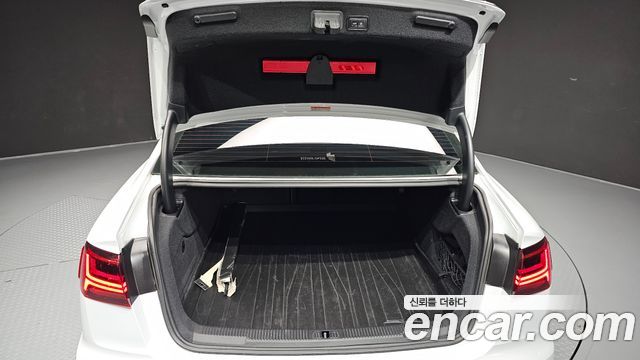 Audi A6 2016 — photo 38