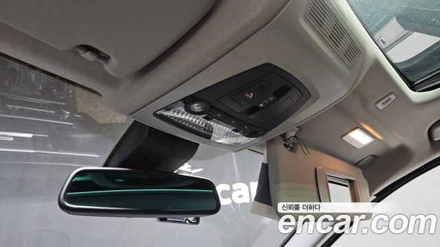 BMW 5-Series 2016 — photo 19