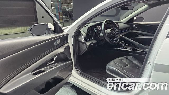 Hyundai AVANTE 2021 — photo 13