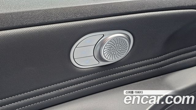 Hyundai AVANTE 2021 — photo 23