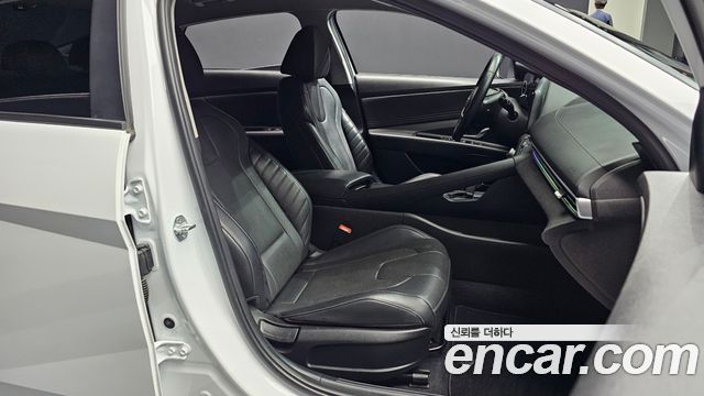 Hyundai AVANTE 2021 — photo 16