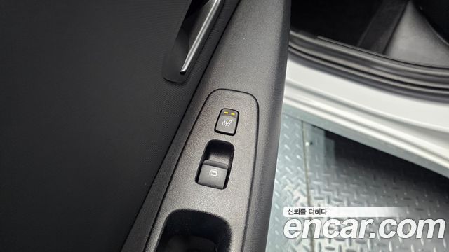 Hyundai AVANTE 2021 — photo 28