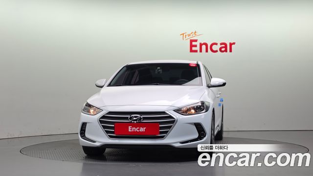 Hyundai AVANTE 2018 — photo 3