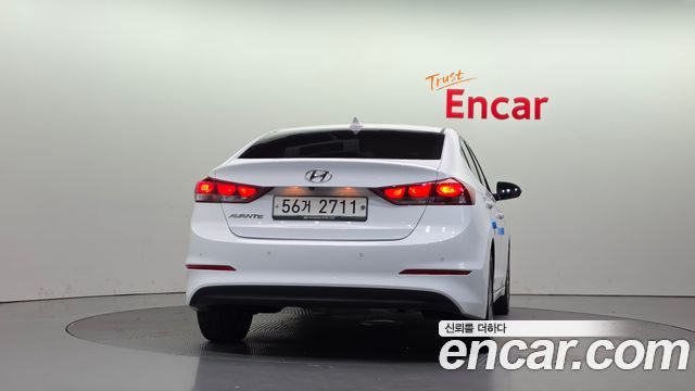 Hyundai AVANTE 2018 — photo 4